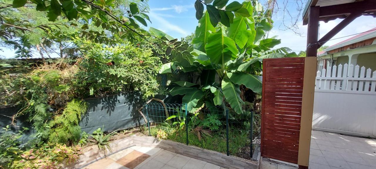 Label Kafe Apartment Bouillante Exterior photo